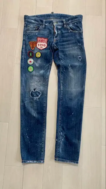 [ 정가 10만 ] D2 디스퀘어드 와펜 데님 42