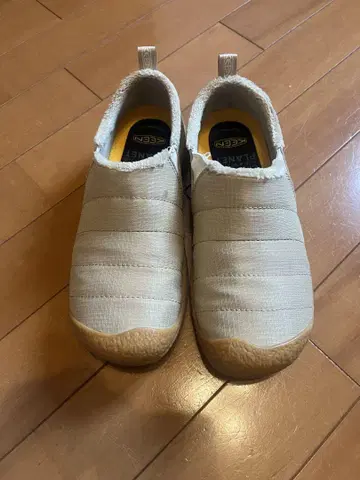 KEEN 베이지 슬립온