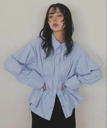 택 포함 새상품 LIAN 셔링 뷔스티에 디자인 셔츠 블루 스트라이프