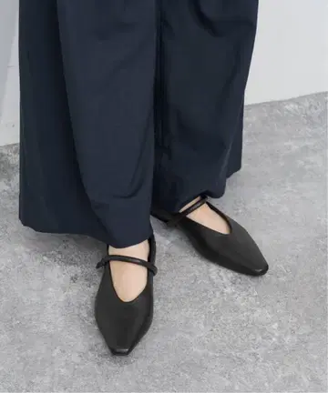 Spick and Span REMME/레메 포인티드 멜리 제인 36