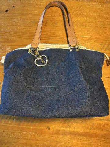 사만다 타바사(Samantha Thavasa) 백 참 포함