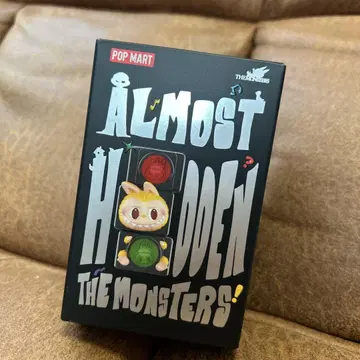 POP MART 러브브 Almost Hidden 내부 가방 미개봉