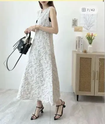 고급 자카드 플라워 원피스