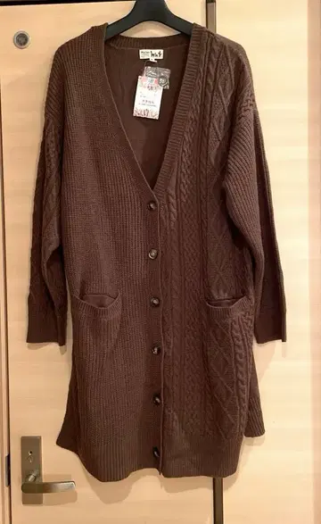 티티카카 미사용 새상품 디자인 롱 니트 가디건 브라운