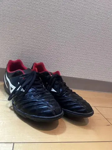 Mizuno 풋살화 블랙/레드