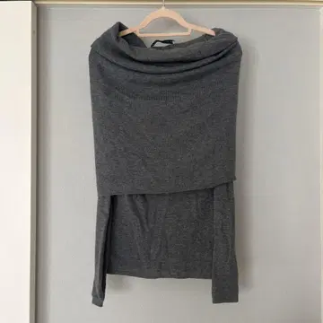 ZARA 긴팔 오프숄더