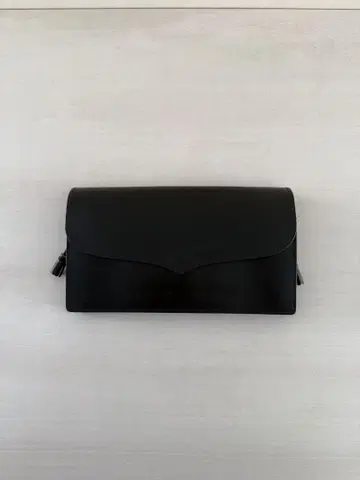 R&D.M.Co- SHOULDER WALLET