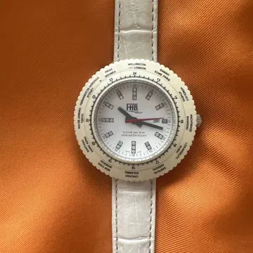 FHB classic 손목시계 화이트 지르코니아