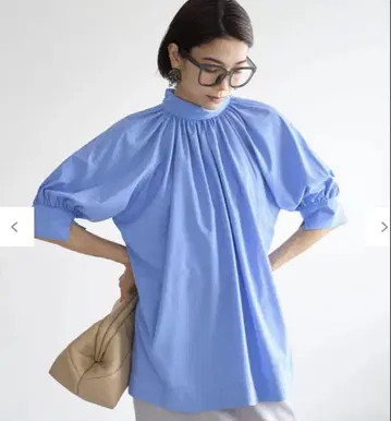 택 포함 새상품 23AW UNFILO 2way 이지케어 개더 블라우스