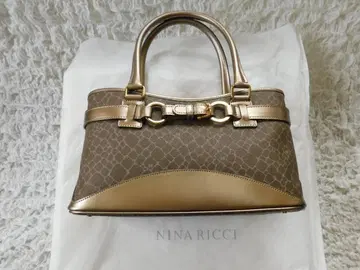 NINA RICCI