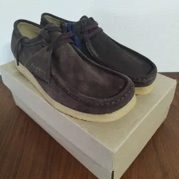 [새상품] Clarks Wallabee 다크 브라운 SIZE:29cm