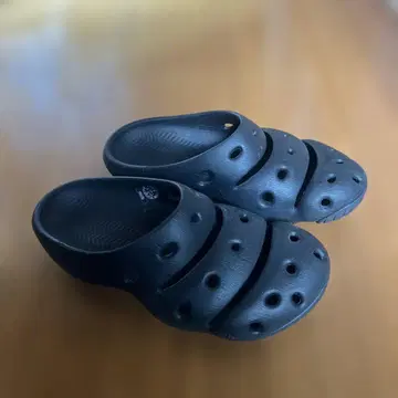 Keen 블랙 샌들 M10