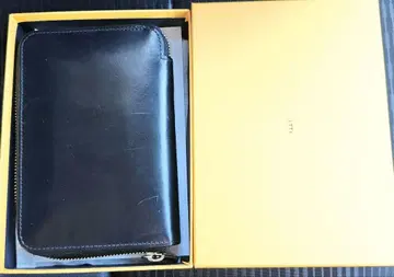 itti 라운드 지퍼 미들 지갑