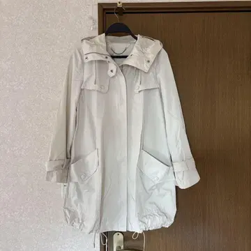 ADORE 후드 부착 코트