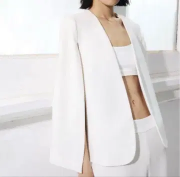 ZARA 케이프 블레이저 화이트 XS
