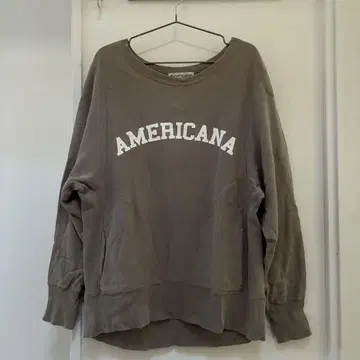 Americana 베이지 오버 사이즈 트레이닝복