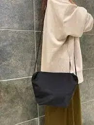 에르베샤 펠리에 빅 미니백 블랙 보트형 그린 라벨 별주