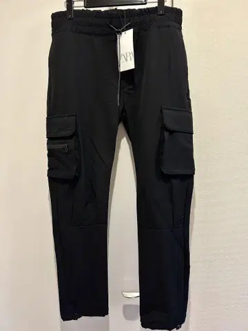 ZARA 자라 스트레치 테이퍼드 카고 팬츠 블랙 L