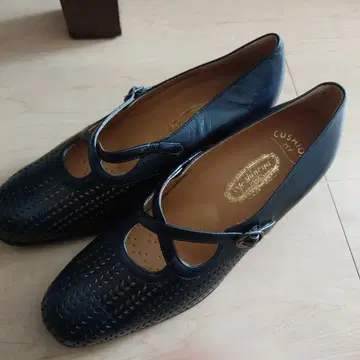 긴자 요시노야 블랙 메쉬 펌프스 22.5cm