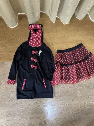 디즈니 후드티, 스커트