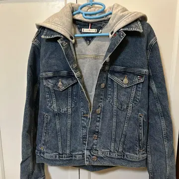 TOMMY HILFIGER 후드 부착 데님 자켓