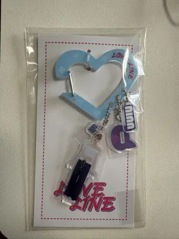 NiziU LOVE LINE 니나 카라비너