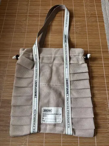BROWN THEATRE PRODUCTS 메쉬 숄더백