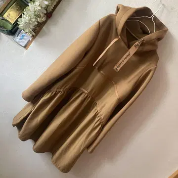 미사용 새상품 티어드 후드티 튜닉 ML