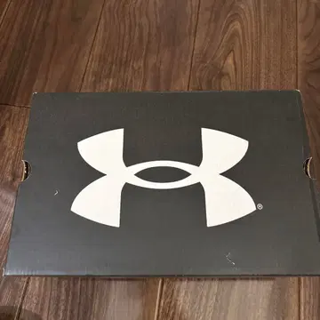 Under Armour UA Surge 3 블랙 27.5cm