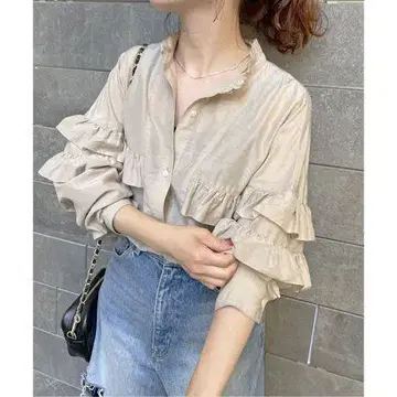[ 새상품급 ] 스픽 앤 스팬 코튼 실크 티어드 프릴 슬리브 블라우스
