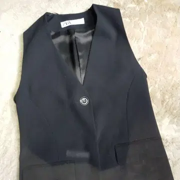 [ 미사용!! ] ZARA 자라 블랙 노카라 베스트 베스트 롱 기장 S
