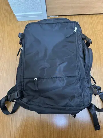 백팩 대용량 여행 비즈니스 백팩 30L 충전 케이블 통과 구멍 3WAY