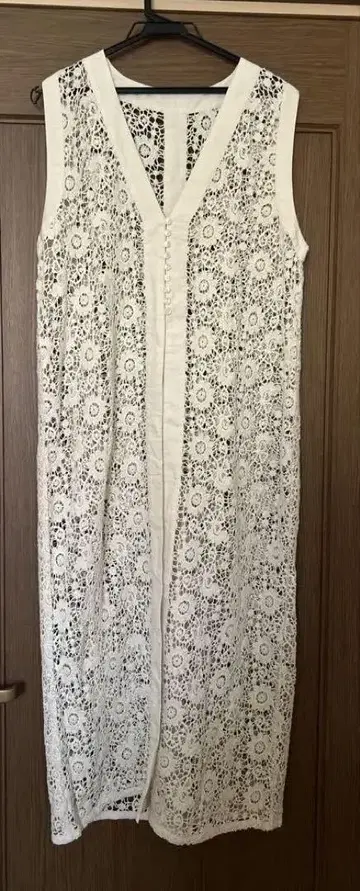 아이보리 레이스 슬리브리스 롱 원피스