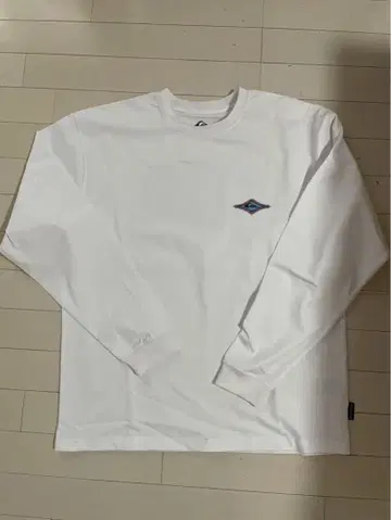 QUIKSILVER 긴팔 티셔츠 M 화이트 래쉬가드