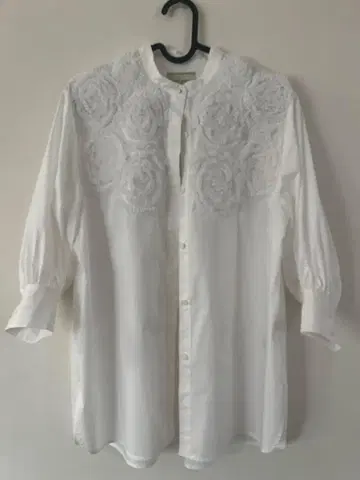 UNITED ARROWS 플라워 튤 블라우스 화이트