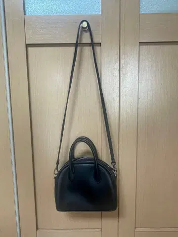 블랙 숄더백