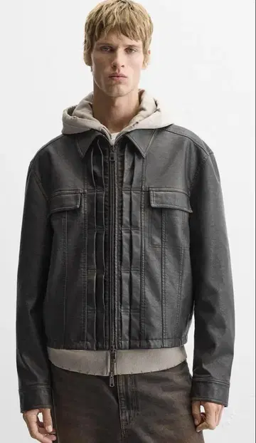즉시 완판 새상품 ZARA 24-25aw 빈티지 가공 레더 자켓