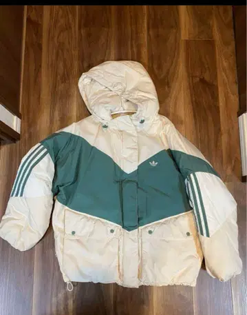 adidas 아우터 패디드 자켓 M 사이즈 아이보리 그린