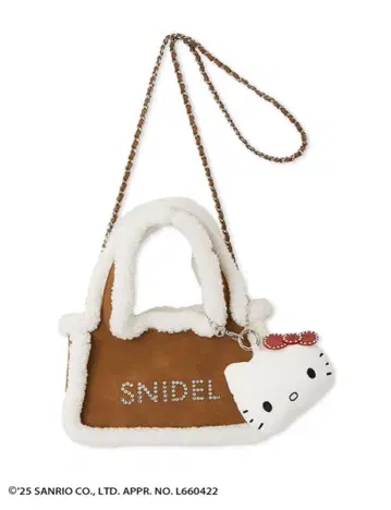 SNIDEL 헬로키티 참 포함 숄더백