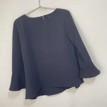 언타이틀 [포멀한 자리에도/세탁 가능] 조젯 플레어 소매 블라우스