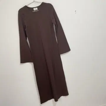 언그리드 플레어 슬리브 골지 핏 원피스