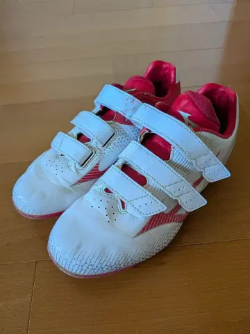 Mizuno 스파이크 화이트/레드