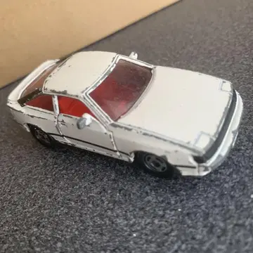 토미카 도요타 셀리카 2000GT-R