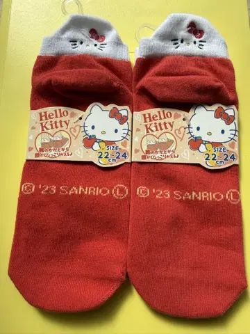 [ 2켤레 세트 ] 헬로키티 삭스 22-24cm