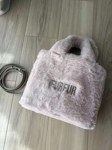 FURFUR 핑크 퍼 토트백