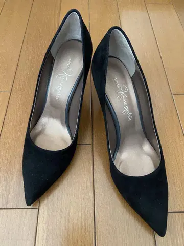 [ 새상품급 ] 긴자 카네마츠 블랙 스웨이드 하이힐