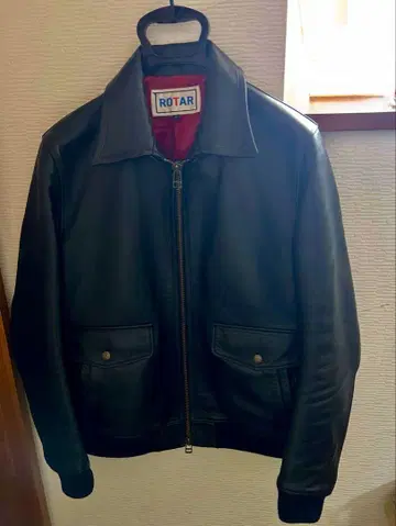 ROTAR 블랙 가죽 자켓