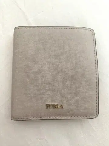새상품급 FURLA 접이식 지갑 그레이