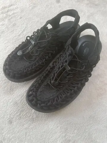 KEEN UNEEK 블랙 25cm