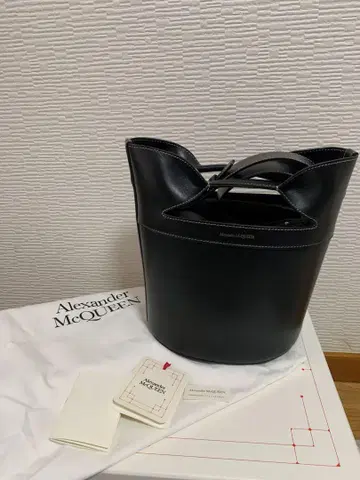 Alexander McQueen 블랙 토트백